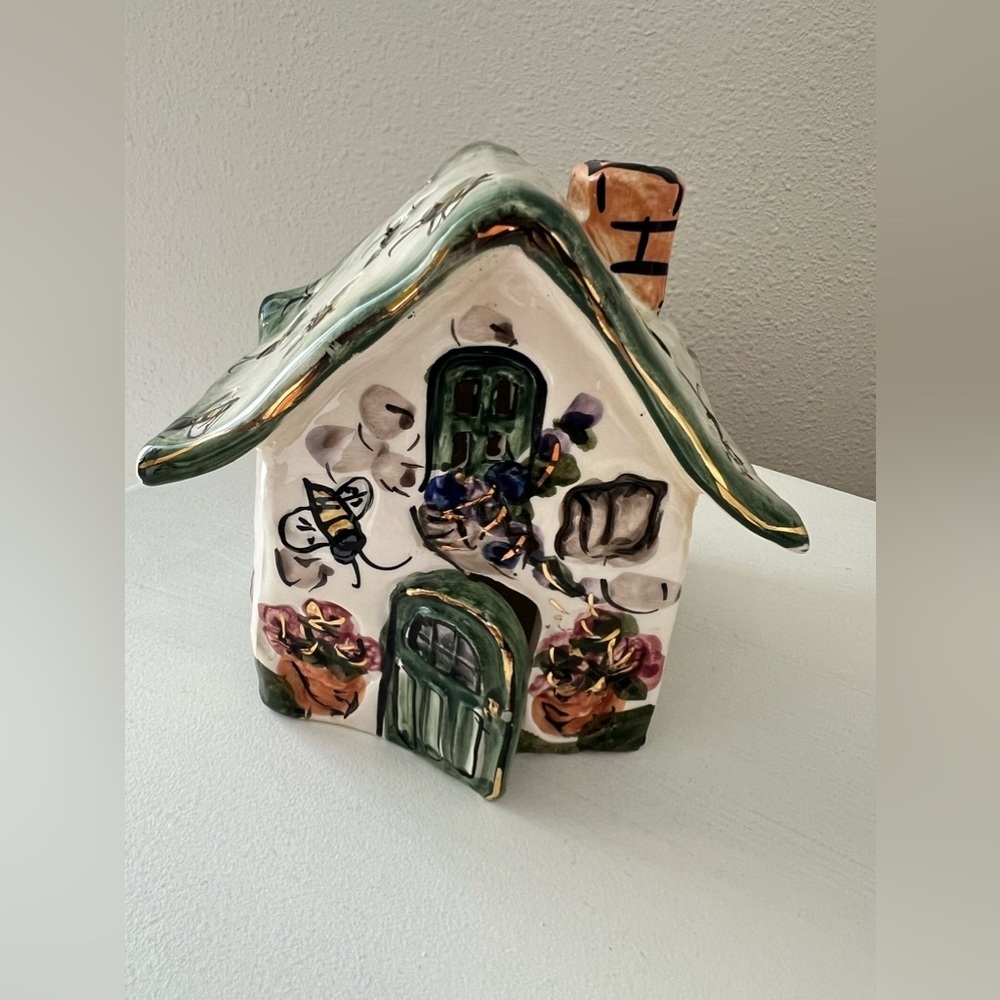 Blue Sky Clayworks Heather Goldminc Bee House | 2000 Tray Tea Light House